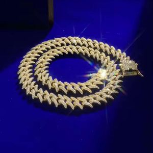 Mode Hip Hop Weißgold Schmuck geplattet Eis aus Mossiante Diamond Spiked Cuban Link Kette für Männer