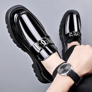 Casual Shoes Lacquer Leather Soft Soled Bean Genuine Large Size 46 Men's High-end Feeling Glossy Surface One Foot Pedal Loafers