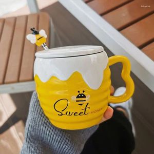 Mugs Cute Little Bee Honey Jar Ceramic Mug With Lid Spoon Coffee Cup Breakfast Personalized Gift For Relatives And Friends
