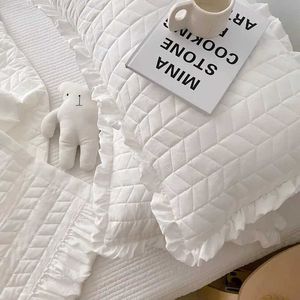 Blankets Korean Ruffles Quilted Summer Comforter Set or Single Quilt High Quality Princess Pleated Quilts Soft Skin-friendly Thin Blanket