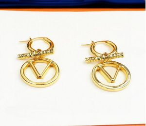 2022 New Style Designer Classic hoop Letter Earrings Studs Jewelry for Women party wedding Fashion luxury Earring Chirstmas Valent9128075