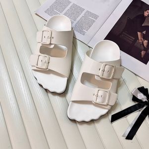 2024 Luxury Designer Women Slippers Clogs Cork Slippers Bostons Clogs Sandals Soft Summer Fashionable Flat Bottomed Beach Shoes Size 35-40