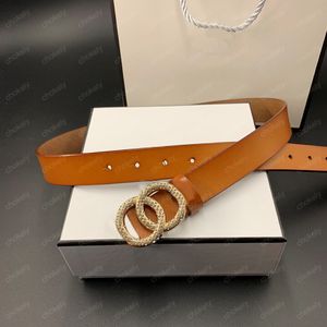 المصممين C حزام للنساء Big Buckle Luxurys المصممين سيدة حزام حزام أحزمة البقر رجال حزام CEINTURE 9 مع مربع D2112312Z 302O