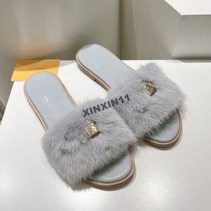 Lyxpäls Slides Red Mink Päls slip-på sandaler med läder ensam skor designer tofflor uttalande skor