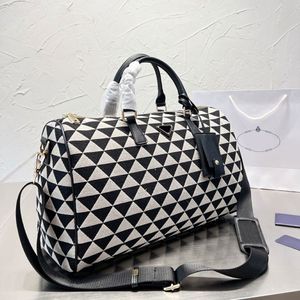 Bolsa de bolsas de bolsa de bolsas de grande capacidade Bolsas de compras Triângulo Decoração removível de alça larga Letras bordadas Nylon Canva 220L