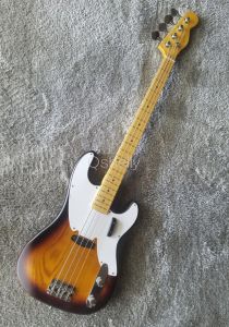 Guitarra de alta qualidade qshelly tabaco personalizado 4 strings body body white pickguard deslize pule baple roble através de b bassbass guitarra