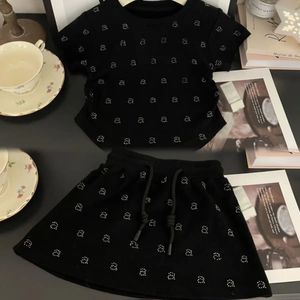 Summer Set For Womens Fashionable Korean Printed Letter Short Sleeves T Shirt half Length Skirt 240423