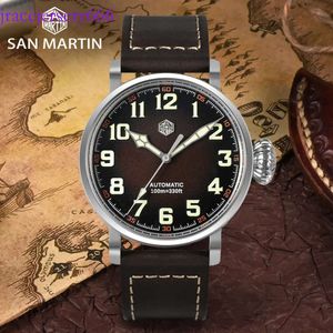 San Martin 44.5mm Men Pilot Watch Vintage Simple Military YN55A自動機械時計火災パターンダイヤル10BARダイバー