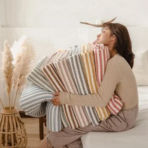 Simple Striped 100% Cotton Summer Quilt Soft Skin Friendly Single Double Blanket for Washable Air Conditioner Comforter 240506