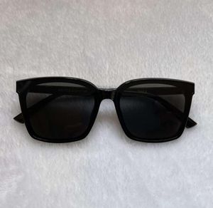 2021 Brandneue Frauen Digner Sonnenbrille sanft großer Rahmen Sun Glass Lady GM Vintage Monster Elegantes Sonnenbrillen UV400 TEGA5321009