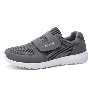 2024 Scarpe da corsa uomini Donne Scarpe all'aperto Blu Black Green Bianco Scarpe da uomo Scarpe Summer Sneakers Scarpe sportive Summer Times 36-42