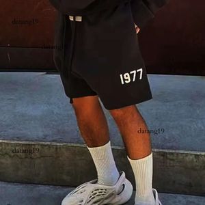 EssentialsClothing 1977 Brand Designer Sweatshorts Casual Shorts Joggers Harem-Shorts Män kvinnor Hip Hop Streetwear EssentialsShorts Fashion Classic Vintage 847