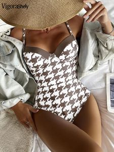 Vigoashely Sexy Print Suppear Swear Women Женщины с высоким содержанием купального купальника монокини без спины полой кусочки 240423