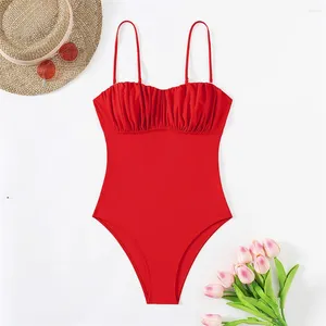 Menas de banho feminina Sexy Red Bikiny Sling Swimsuit Swimsuith Plazed Swimwears Hollow Out Backless Push Up Monokini Monokin