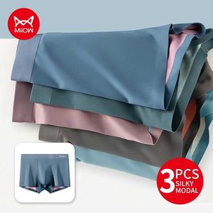 MIIOW 3PCS 100S MODAL MEN Underkläder Boxershorts Soft Antibacterial Mens trosor Sömlösa Male Underpants Man Boxer Shorts Y240507