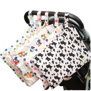 Lai Dou Plays with Maternal and Child Products, Washable Baby stroller, storage, hanging waterproof bag, baby going out diaper bag