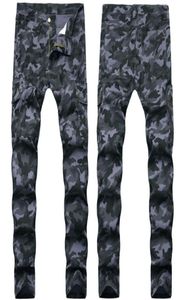 MEN039S Jeans masculinos Camuflagem Camuflagem Slim Fit Fit Denim Blue Hip Hop Lápis para Male2630543