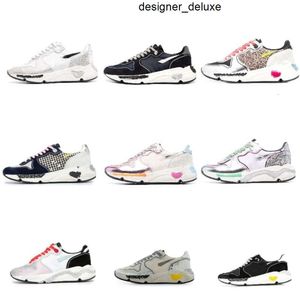 Moda Itália Deluxe Sneakers Running Sole Women Shoes Classic White Doold lantejouno Dirty des Golden Golden Goos Goode Goosee Goose's Goldenstar Goesosneakers