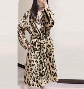 Women039s Fur Faux 2021 Leopard Print Cast manga longa com cinto de colar de colarinho de colarinho de inverno Mulheres Teddy FourRure femme9234336