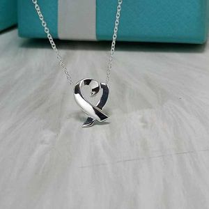 Pendant Necklaces T Family Hollow Heart Full body 925 Sterling Silver Necklace for Womens Simple and Fashionable Personality shaped Q240507