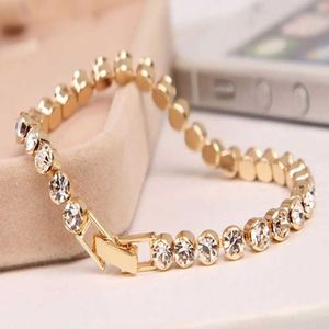 Chain 1 fashionable bracelet crystal elastic shiny bracelet suitable for female couples charm Austrian crystal cuffs bracelet wedding jewelry J240508