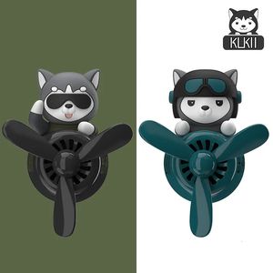 Car Air Freshener Bear Pilot Auto Accessories Interior Perfume Diffuser Rotating Propeller Outlet Fragrance Magnetic Design 240506