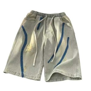 Shorts masculinos lama amarela shorts jeans angustiados para homens lavados estilo americano de estilo solto de rua de rua rasgada de cinco partes H240508