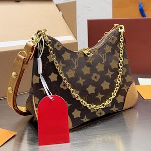 Luis Vuittons Designer bag MICHAEL KADAR Viton Party Horn Lvity Top Shoulder Lvse Fashion Wallet M81098 Moon Law Stick Underarm Handbag Crossbody Metal Chain Series