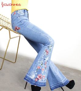 Stickereien Stretching Flare Jeans Frauen, die Bellbottom -Jeans für Mädchen Hosen für Frauen großer Größe AK971625078 dehnen