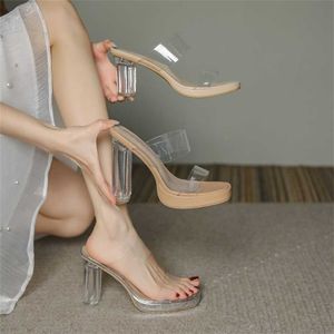 Vendere sandles in pelle tacchi a tacco alto sandali trasparenti per donne sandalo estivo impermeabile piattaforma di cristallo tallone 240228