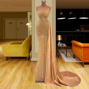 2024 Gold Mermaid Prom Dresses Sexy Crystal Prom Gowns Juvel Neck Illusion Hleeveless Rhinestone Pärlor Sen formell aftonklänning Öppen rygg