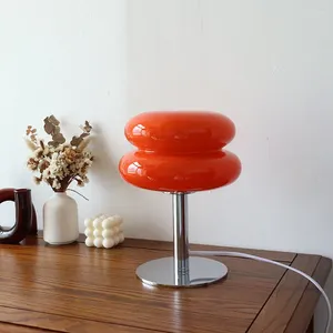 طاولة مصابيح إيطالية المصمم الزجاجي بيض تورت مصباح غرفة نوم بجانب السرير دراسة LED LEG Light Light Decor