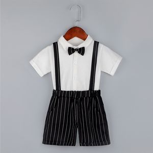 Pojkar ryggsäckbyxor Summer Suit Kindergarten Children's Performance Clothing in Small Children British Style Host Performance (Shirt + Byxor + ryggsäck + Bow Tie)