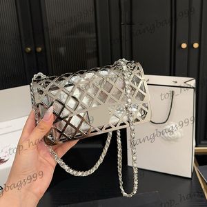 Womens Classic Mini Flap Hollow Out Silver Metal Materia da vanità Borse per bloccare Hardware Matelasse Catena Crossbody CrossStick Elenco Zipper Poch Pocket 18x10cm