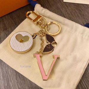 2023 High Qualtiy Brand Designer Keychain Fashion Purse Pendant Car Chain Charm Bag Keyring Trinket Gifts Handmade Accessories
