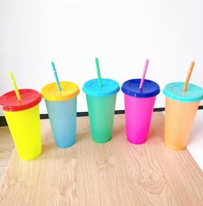 700 ml di tazze che cambiano colore magico bevande in plastica tazza con coperchio di caramelle paglia