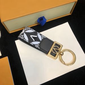 Chaves de designer Keychain Multi-Color Luxury Keychain Men masculino Bolsa de couro marrom Bolsa de bolsa de ouro Acessórios de ouro com letras top21