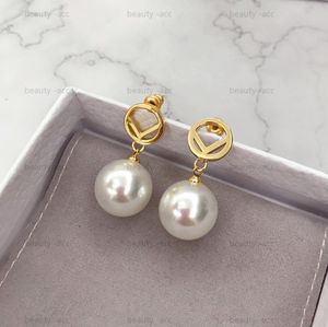 Luxury Pearl Earring Designer Jewelry For Women Gold Love Earrings Letter Dangle Ear Rings F Hoops Chram Piercing Aretes With Box 1594241