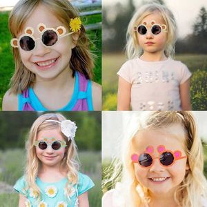 Güneş gözlüğü 2023 bebek kızlar güzel renkler ayı kulaklar güneş gözlükleri uv400 akrilik moda çocuklar açık koruma güneş gözlükleri çocuklar güneş gözlükleri
