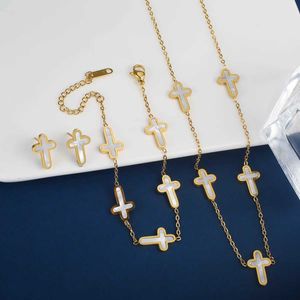 Earrings Necklace Fashionable Hot Cross Stainless Steel True Gold Plated Necklace Set for Womens Parties Birthday Dinner Lights Luxury Niche Gifts Jewe J240508