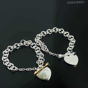 Chain T Family Same Heart Arrow Bracelet Double One Piercing OT Buckle Steel Seal All styles are available Q240507