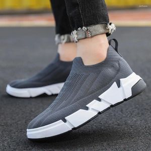 Casual Shoes Man Boots Long Tube Socks 2024 Fashion Flat For Men Basket Zimowe trampki