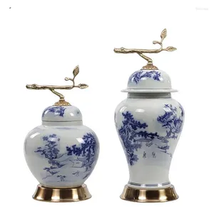 Vasos Classical Blue e White Porcelain Ginger Jar Vaso Ornamentos com ramificações de cobre Tampa de cerâmica Decoração de flores secas