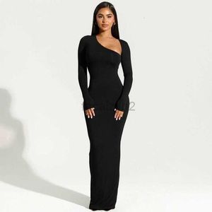 Lässige Kleider Designer -Kleid Herbst Herbst neue Frauen lang Ärmeln diagonaler Hals sexy würziges Mädchen Schlankes Fit Split Kleid Fashion Plus Size Kleider