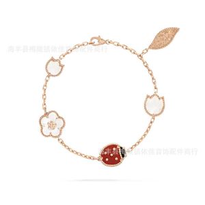 Peoples choice essential bracelet High flower womens red natural bracelet with common clleefly