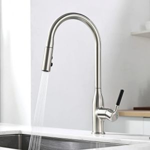 Borstat utdragbar köket Faucet Splash Proof Telescopic 360 graders rotation diskbänk kallt och varmt vattenblandning kran