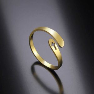 Anéis de casamento Skyrim Christian Cross Ring For Mull Men Men Aço inoxidável Anéis de dedos ajustáveis 2024 Presente de amante de jóias de moda