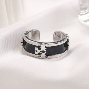 Klassiker Designer Ehering Ring Neuer Mode Charme Frauen Verstellbarer Ring Hochwertiges Geburtstagsgeschenk Schmuckdesign für Damen Edelstahl Ring Richtige Logo