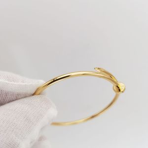 Nuovo nel 2024 Trends 925 Bracciale per unghie in argento sterling per donne Braccialetti di design di lusso Ama gioielli di moda regalo per donne bracciale elastico