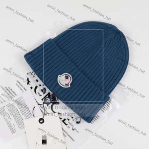 Moncleir Designer Beanie Bonnet Winter Hat Monclair wełniane wełniane kobiety mężczyźni Chunky dzianin Grube Faux Fur POM Vailies Hats żeńskie czapki czapki 2527